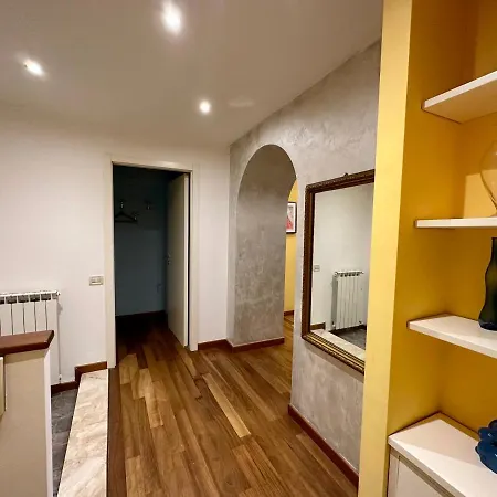 아파트 Charlotte Deluxe Apartament Near Piazza Unita